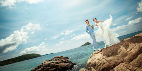 海風輕拂，愛意永恒 海邊婚紗照擺姿指南與拍攝全攻略